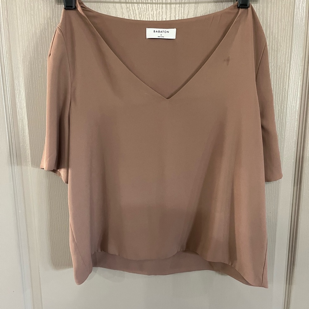 Babaton V-Neck Blouse cropped - Tan